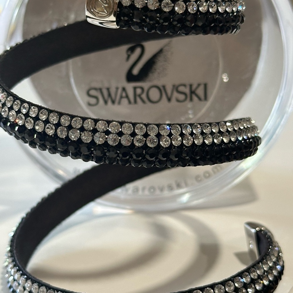 Swarovski Crystal Black and Silver Wrap Bracelet - Picture 2 of 8